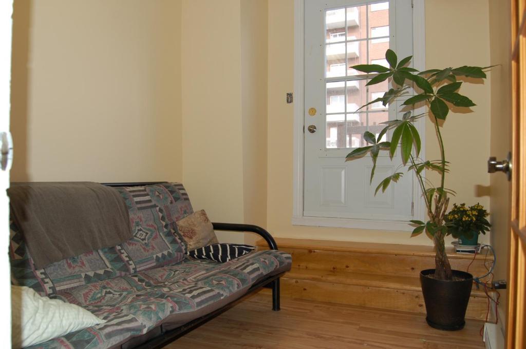 Le Chasseur Bed & Breakfast Montréal Esterno foto
